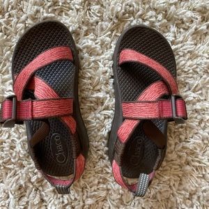Girls Chacos Zebra Pink